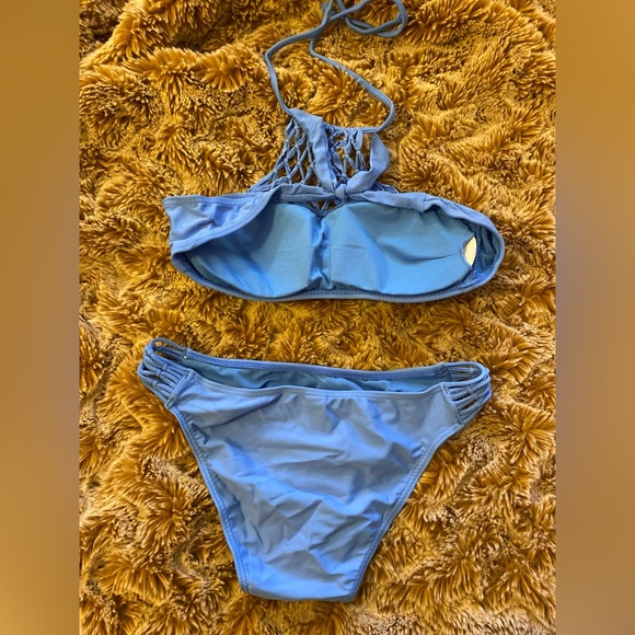 Like new cobalt blue bikini - Picture 6 of 6